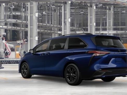 New 2026 Toyota Sienna XSE AWD/4WD image 6