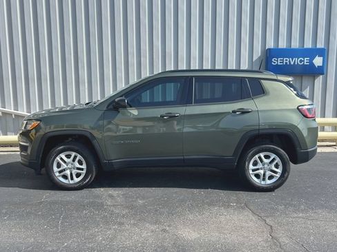 Used 2018 Jeep Compass Sport AWD/4WD image 5
