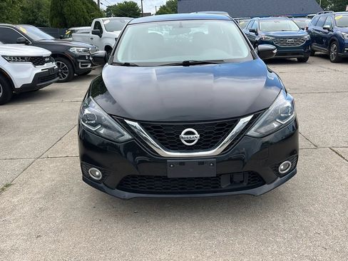Used 2019 Nissan Sentra SR FWD image 2