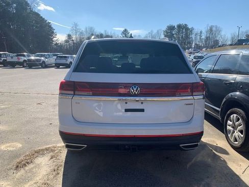 Used 2024 Volkswagen Atlas SE image 22