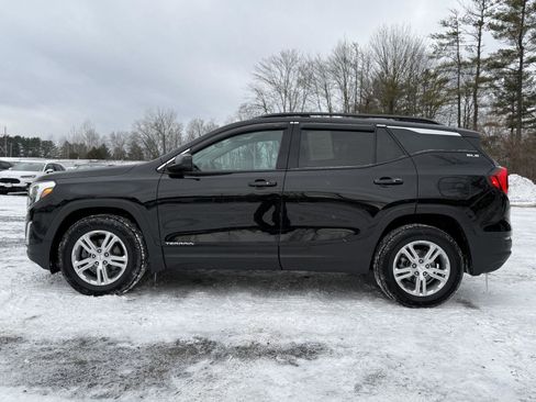 Used 2020 GMC Terrain SLE w/ Driver Convenience Package image 8