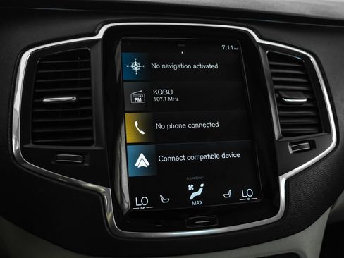 Used 2020 Volvo XC90 T5 Momentum w/ Protection Package Premier FWD image 21