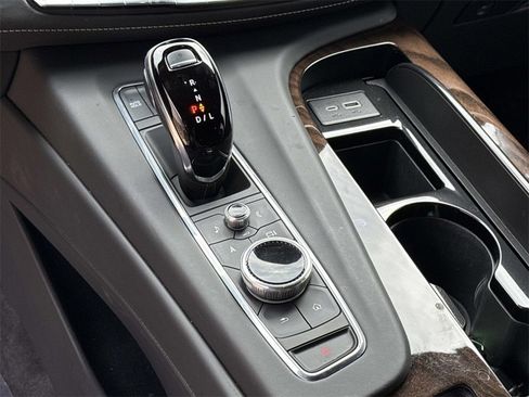 Certified 2024 Cadillac Escalade ESV Sport Platinum image 25