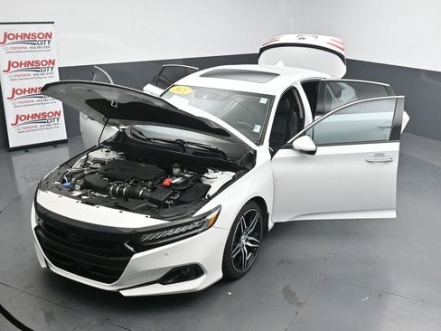 Used 2021 Honda Accord Touring image 44