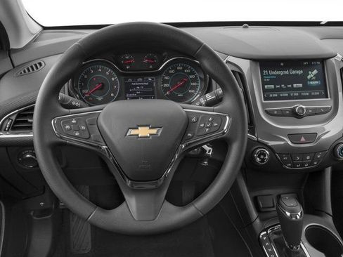 Used 2017 Chevrolet Cruze LT w/ Sun And Sound Package FWD image 43
