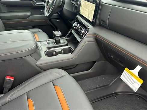 New 2026 GMC Sierra 1500 AT4 w/ AT4 Premium Package image 17