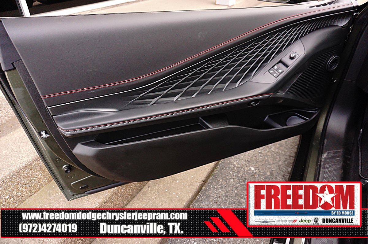 New 2026 Dodge Charger Scat Pack w/ Blacktop Package AWD/4WD image 35