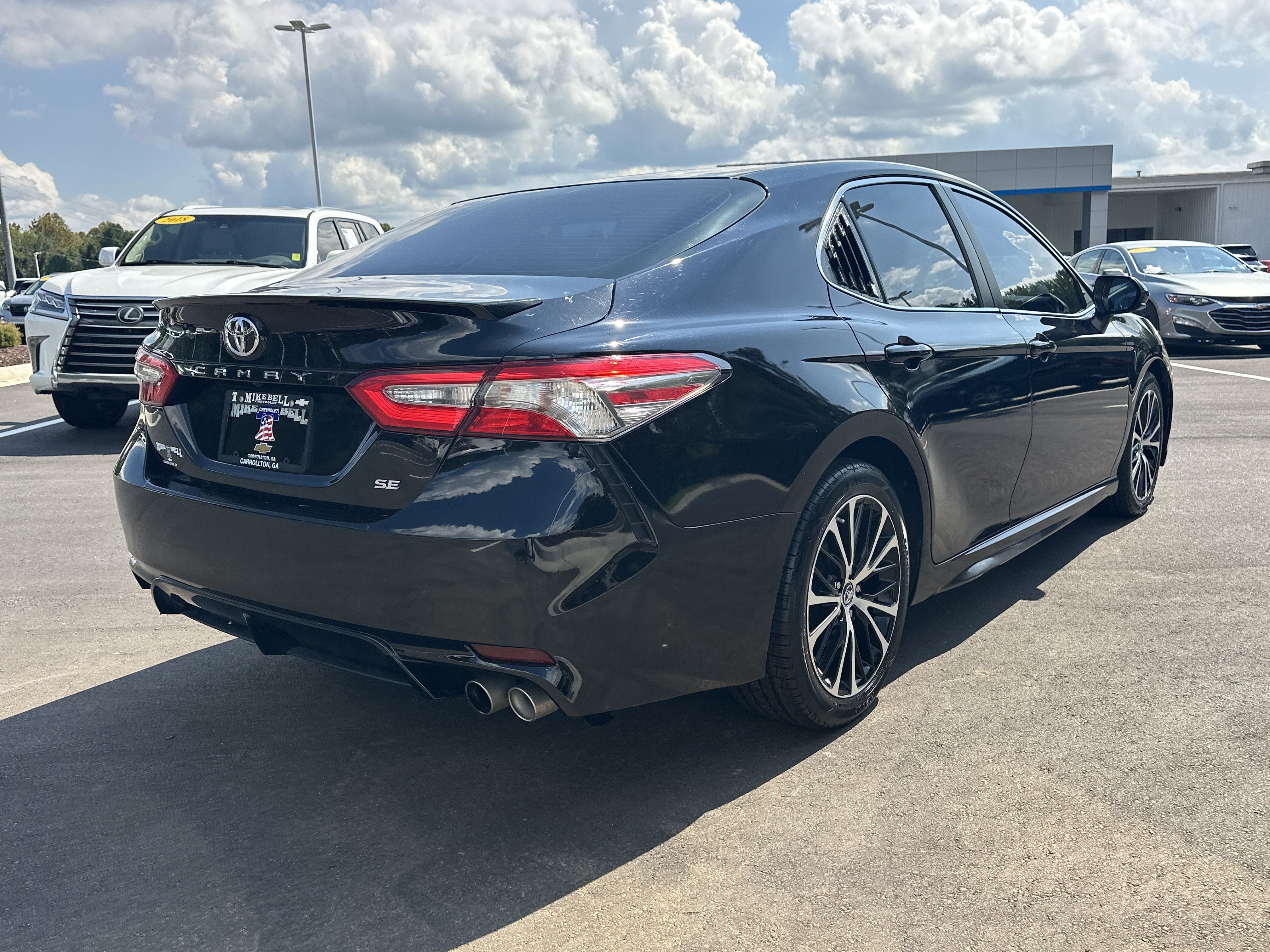 Used 2018 Toyota Camry SE FWD image 8