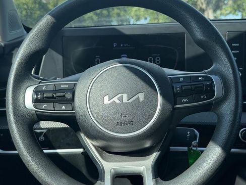 Used 2023 Kia Sportage LX FWD image 19