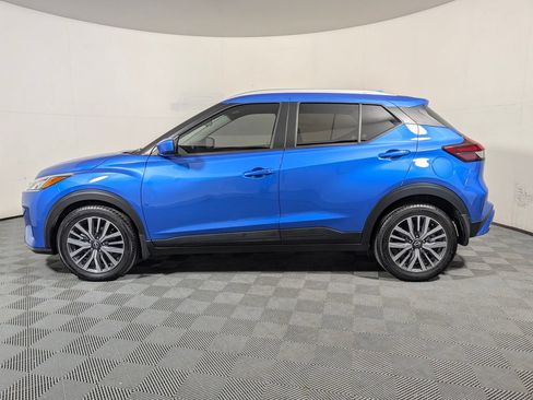 Used 2024 Nissan Kicks SV FWD image 5