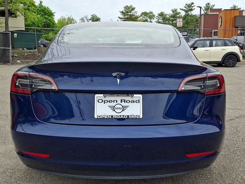 Used 2023 Tesla Model 3 Standard Range RWD image 5