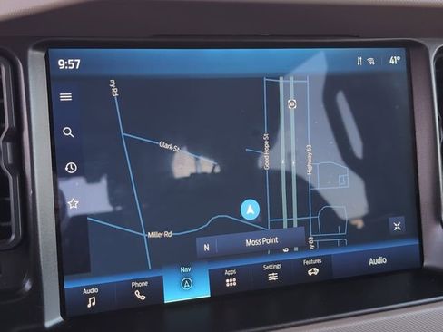 Used 2023 Ford Bronco Wildtrak image 17