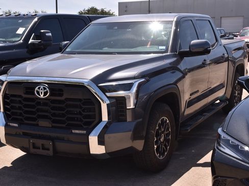 Used 2022 Toyota Tundra SR5 w/ TRD Off-Road Premium Package RWD image 2