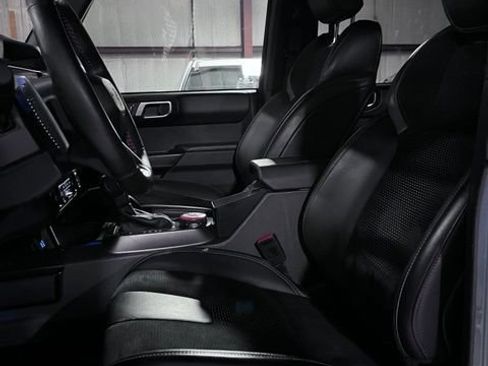 Used 2024 Ford Bronco Raptor w/ Interior Carbon Fiber Pack 6 AWD/4WD image 12