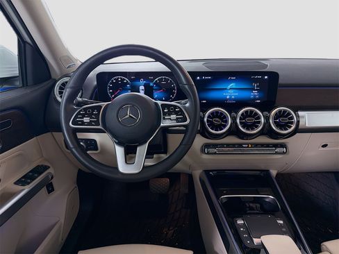 Used 2022 Mercedes-Benz GLB 250 GLB 250 image 25