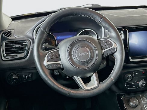 Used 2017 Jeep Compass Limited w/ Navigation Group image 18