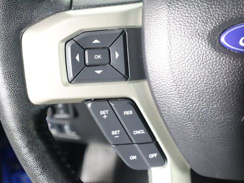 Used 2020 Ford F150 Lariat w/ Equipment Group 502A Luxury AWD/4WD image 33