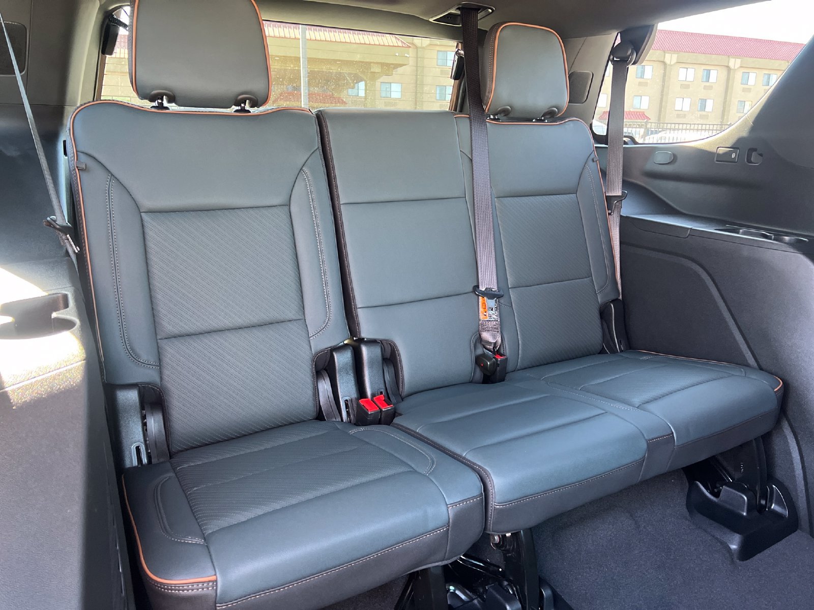 Used 2026 GMC Yukon AT4 w/ Premium Trailering Package AWD/4WD image 27