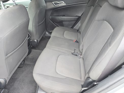 Used 2024 Kia Sportage LX FWD image 16