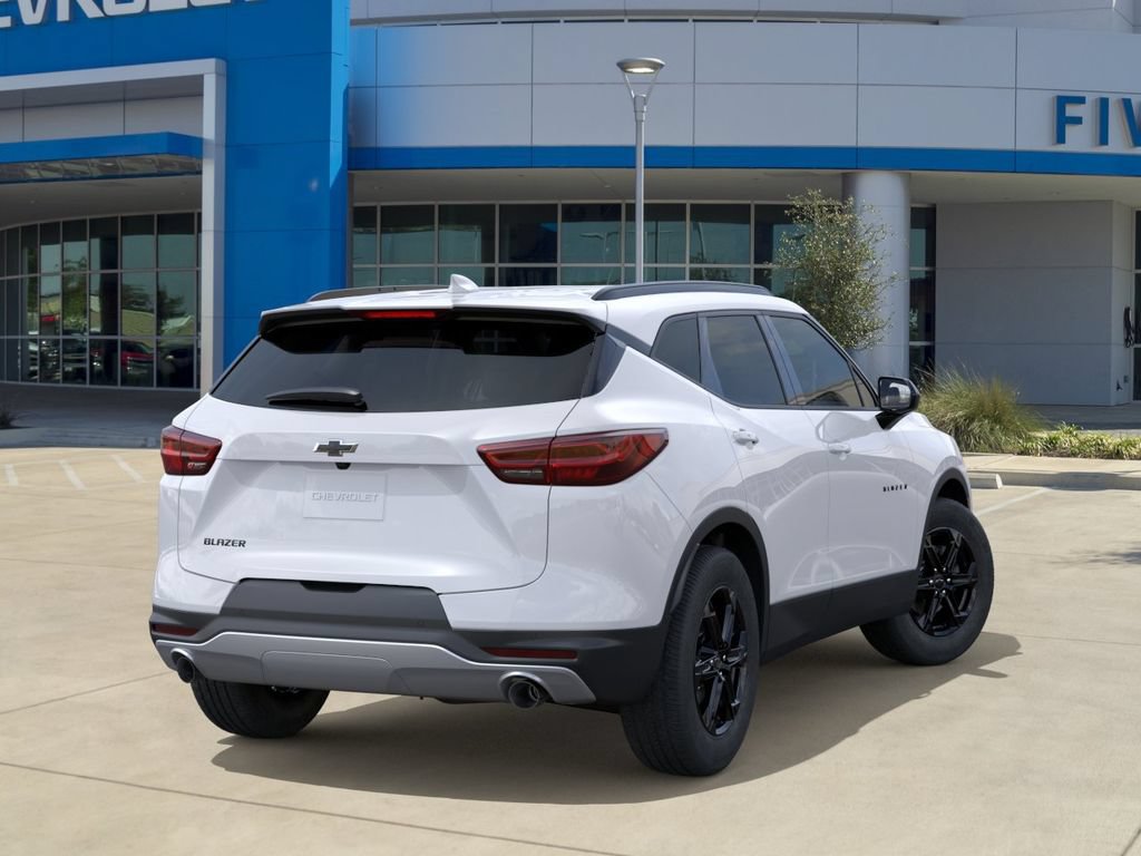 New 2026 Chevrolet Blazer LT w/ Convenience Package FWD image 4