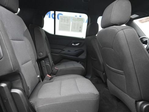 Used 2023 Chevrolet Traverse LT AWD/4WD image 10
