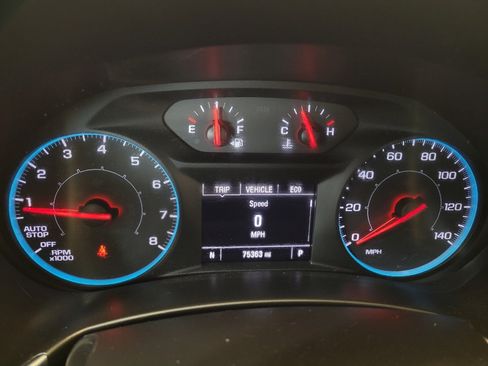 Used 2019 Chevrolet Equinox LS AWD/4WD image 23