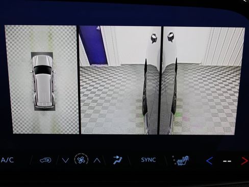 Used 2025 Chevrolet Tahoe RST image 16