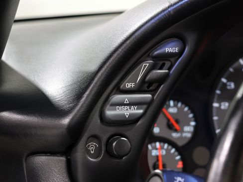 Used 1999 Chevrolet Corvette Convertible w/ Performance Handling Pkg RWD image 14
