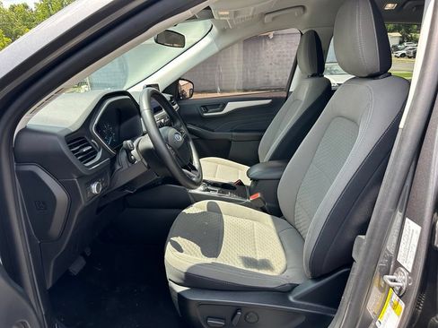 Used 2022 Ford Escape SE w/ Convenience Package FWD image 13