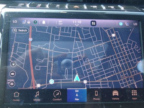 Used 2021 Jeep Grand Cherokee L Summit w/ Luxury Tech Group V image 18