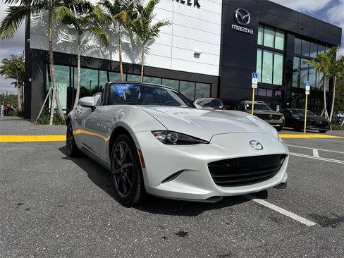 Used 2019 MAZDA MX-5 Miata Grand Touring image 31