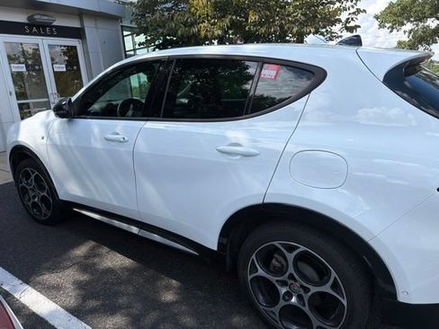 Used 2024 Alfa Romeo Tonale Ti w/ Active Assist Package AWD/4WD image 9