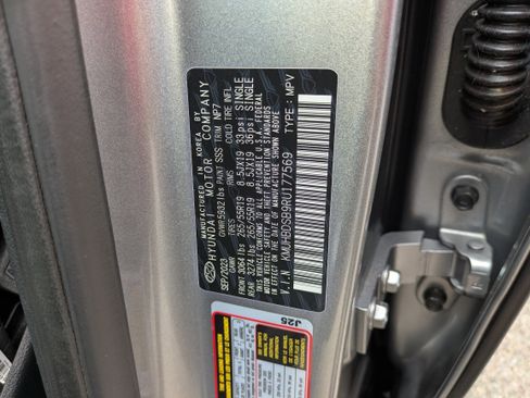 Used 2024 Genesis GV80 2.5T image 32