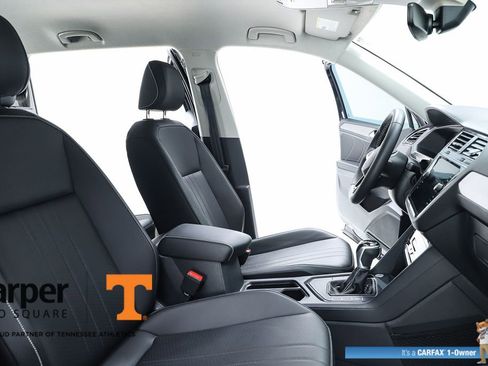 Used 2023 Volkswagen Tiguan SE image 36