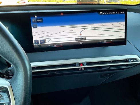 Used 2023 BMW iX xDrive50 image 6