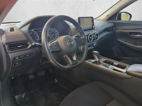 Used 2023 Nissan Sentra SV w/ Trunk Package image 9