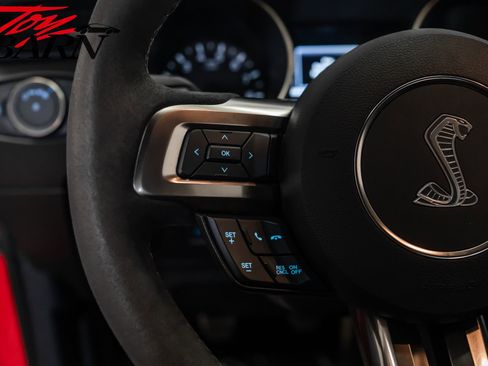 Used 2016 Ford Mustang Shelby GT350 w/ Technology Package image 29