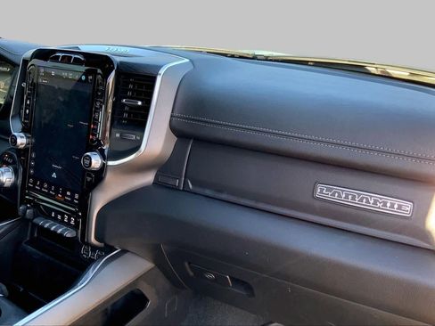 Used 2023 RAM 1500 Laramie AWD/4WD image 18