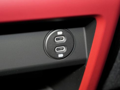 Certified 2023 Porsche Cayenne AWD/4WD image 39