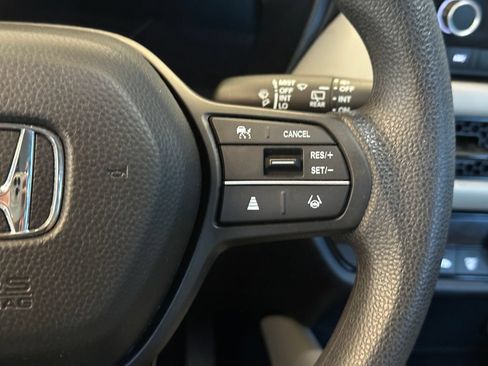 Used 2023 Honda HR-V LX image 12