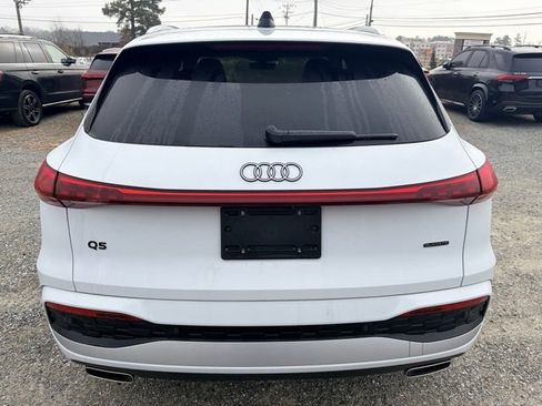 Used 2025 Audi Q5 Premium Plus w/ Premium Plus image 4