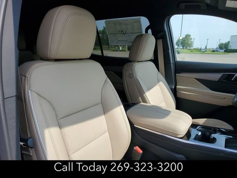 New 2026 Buick Enclave Preferred w/ Power Package image 29