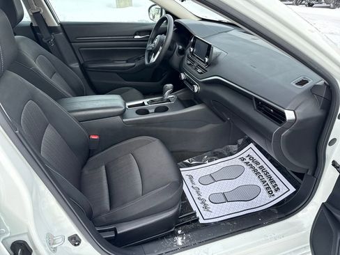 Certified 2022 Nissan Altima 2.5 S image 11