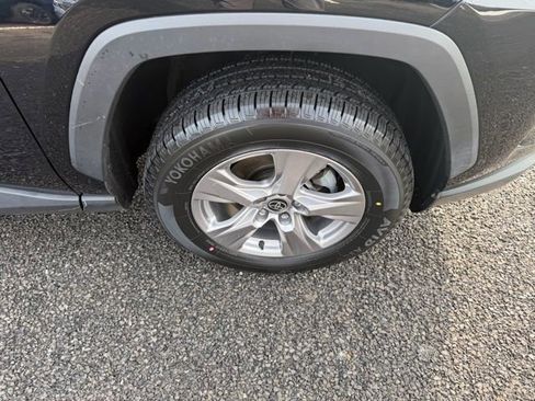 Used 2023 Toyota RAV4 XLE w/ Convenience Package image 21