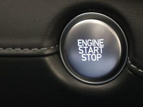 Used 2023 Hyundai Santa Fe SEL Premium image 17