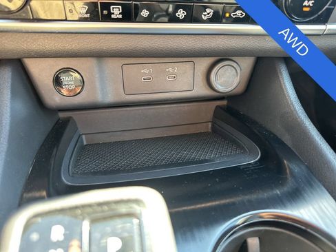 Used 2024 Nissan Rogue SV AWD/4WD image 17