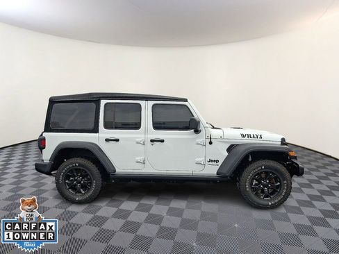 Used 2022 Jeep Wrangler Unlimited Sport AWD/4WD image 10