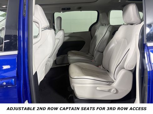 Used 2021 Chrysler Pacifica Limited w/ Premium & Safety Sphere Group image 11