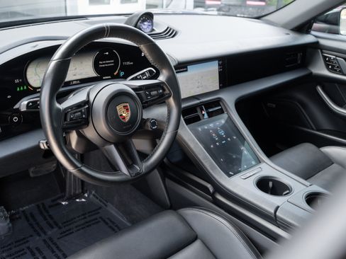 Used 2021 Porsche Taycan 4S image 10