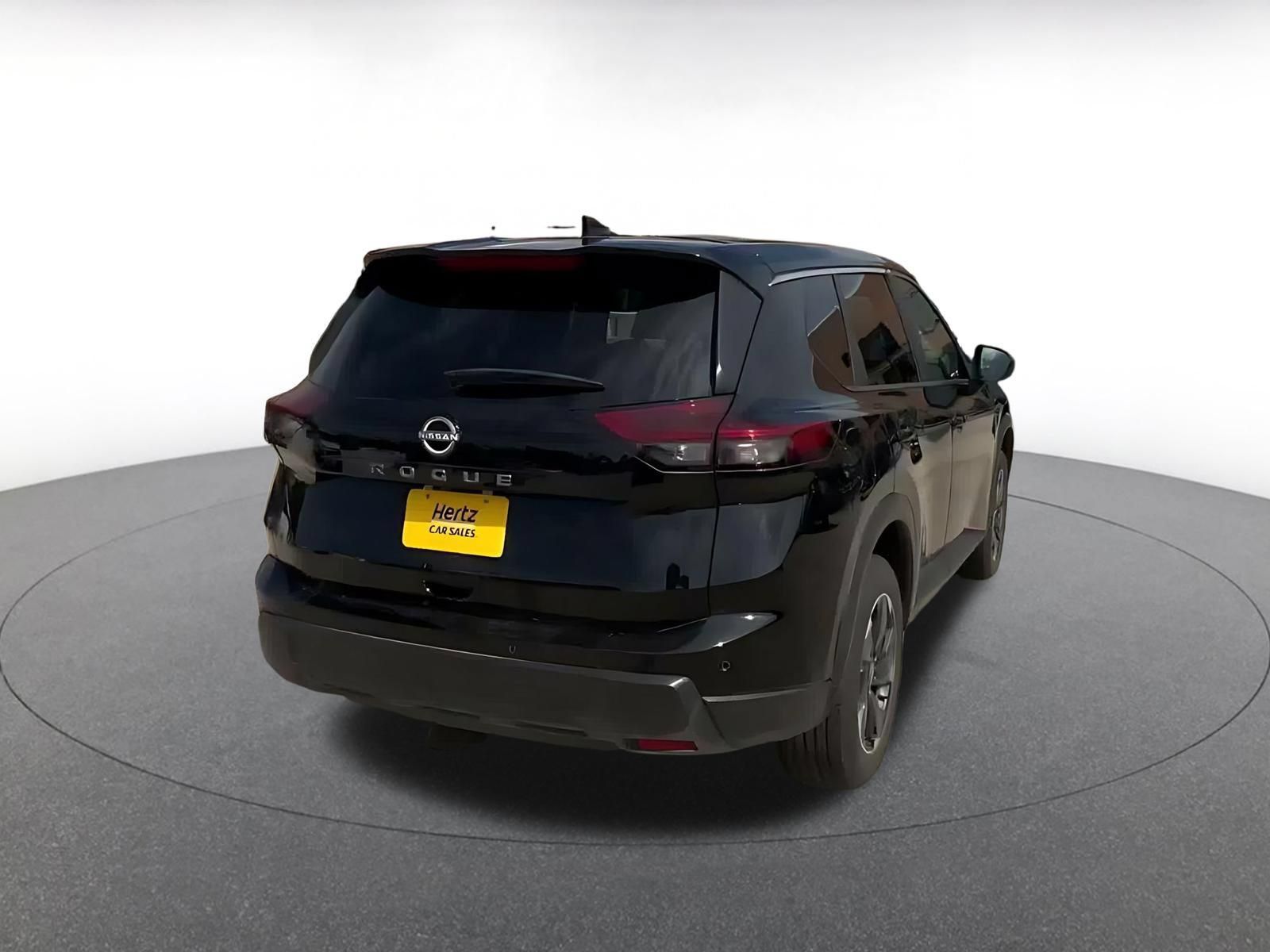 Used 2025 Nissan Rogue SV FWD image 13